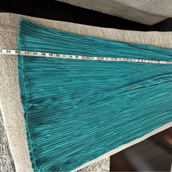 Fashion Nova set of trousers and a lace west ,color Tiffany,for tall women 5.92+ - Picture 11 of 16